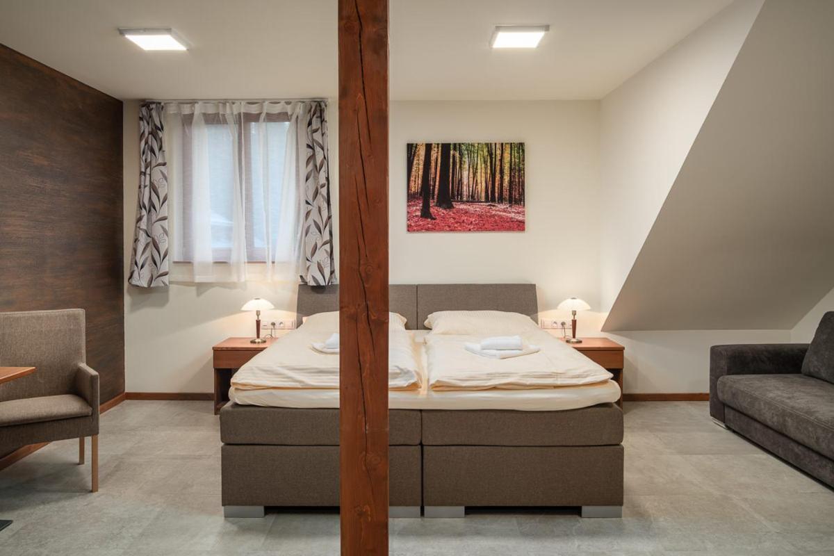Wellness Hotel Ondrasuv Dvur Bila  Exterior photo