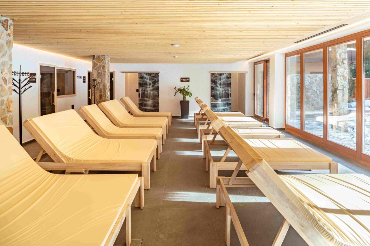 Wellness Hotel Ondrasuv Dvur Bila  Exterior photo