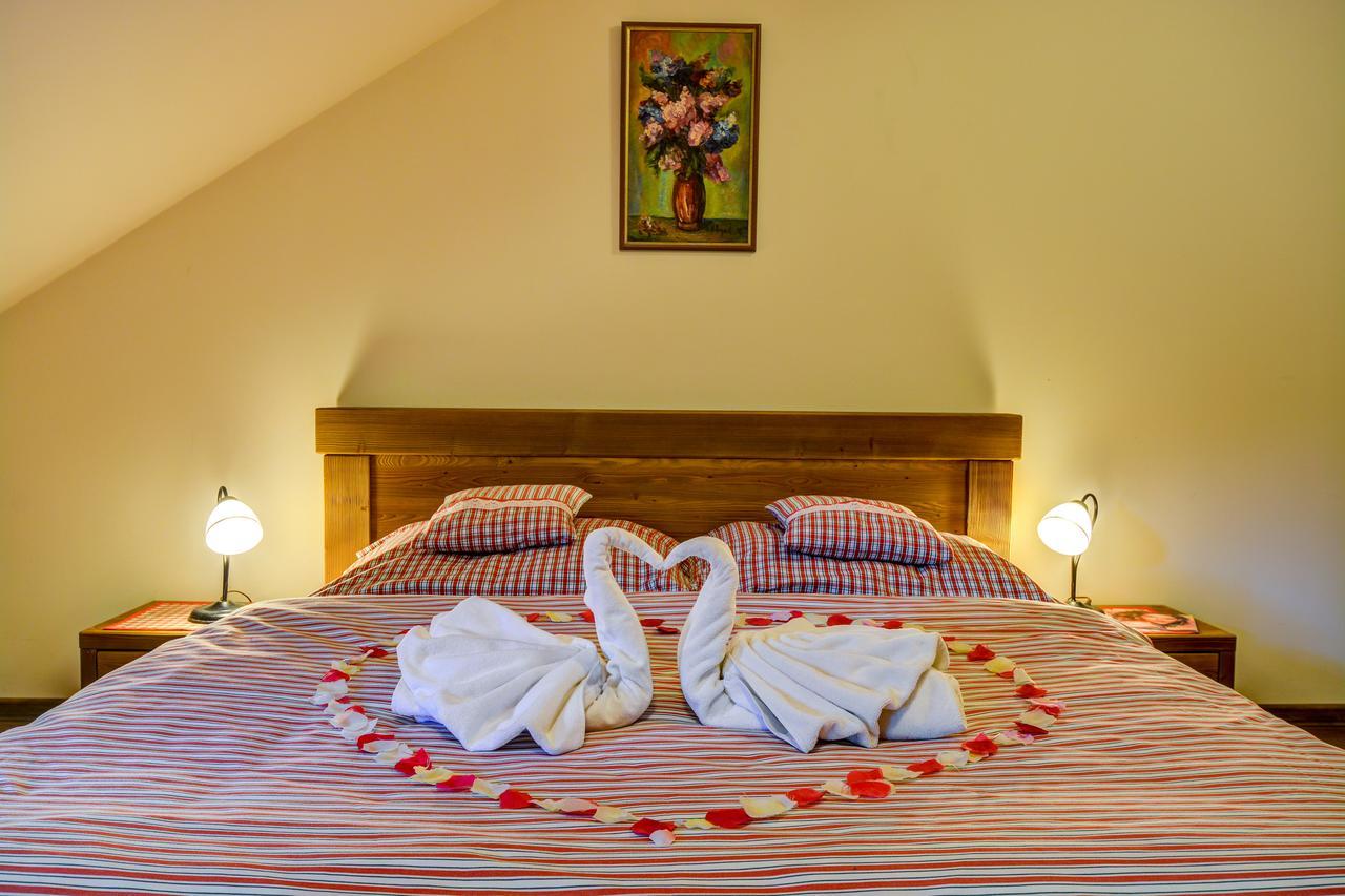 Wellness Hotel Ondrasuv Dvur Bila  Exterior photo