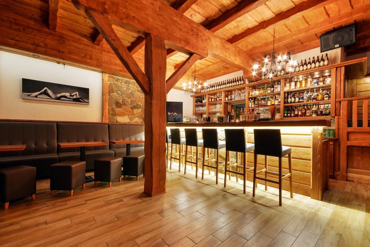 Wellness Hotel Ondrasuv Dvur Bila  Exterior photo