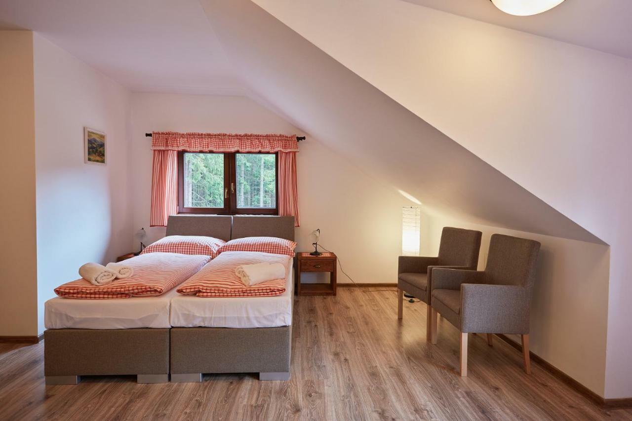 Wellness Hotel Ondrasuv Dvur Bila  Exterior photo